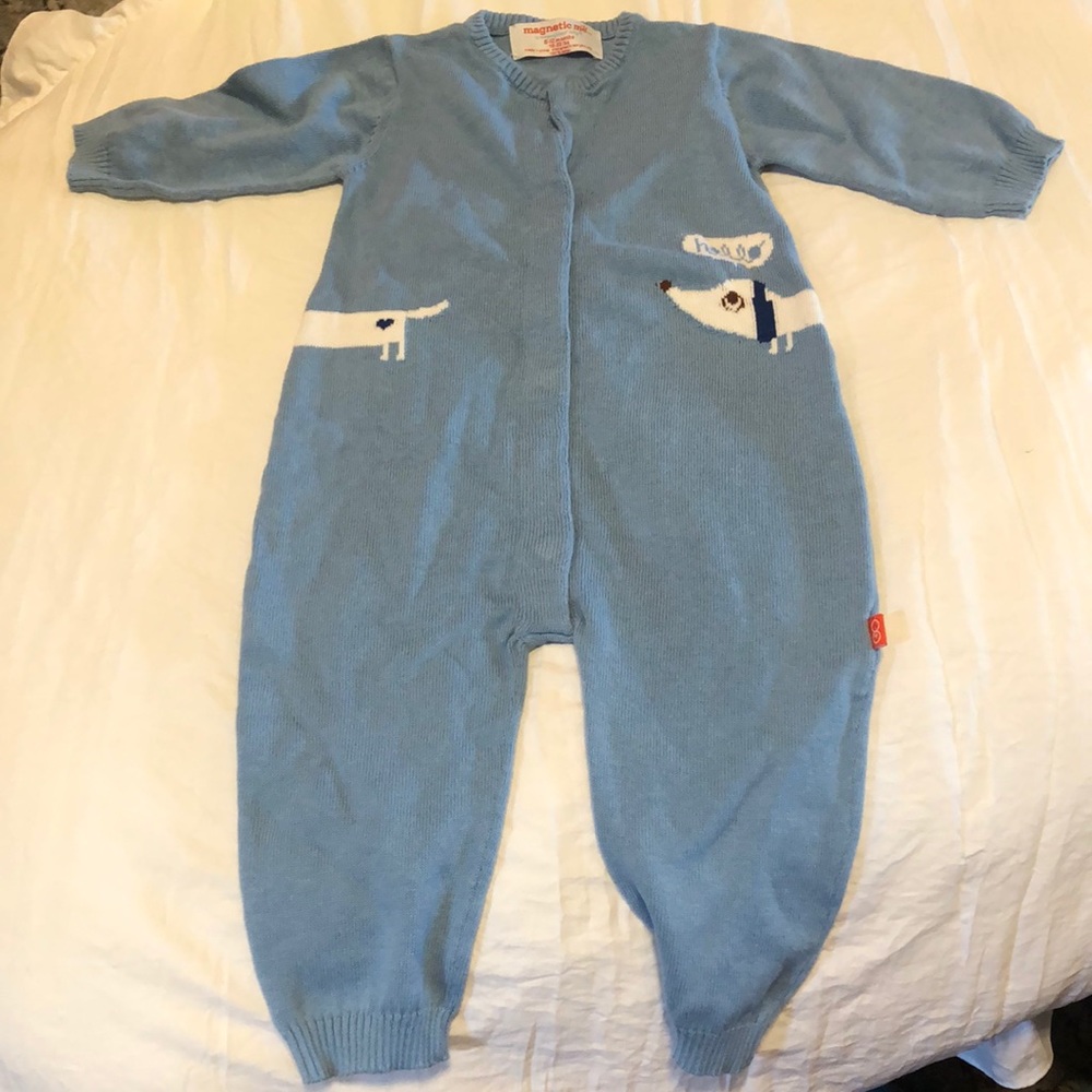 VGUC Magnetic Me sweater bodysuit